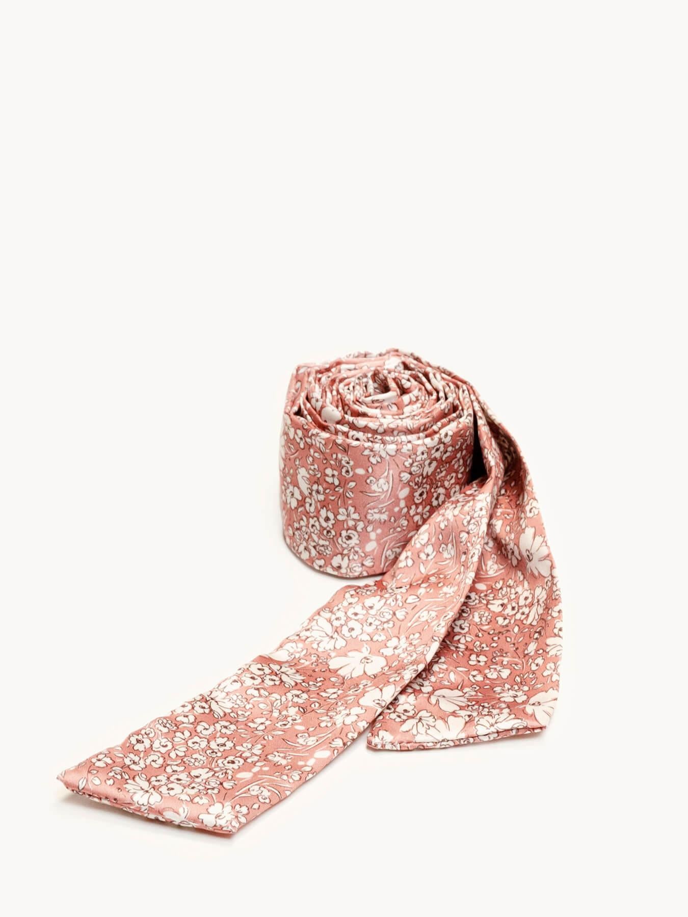 Pañuelo Flores Rosa Claro