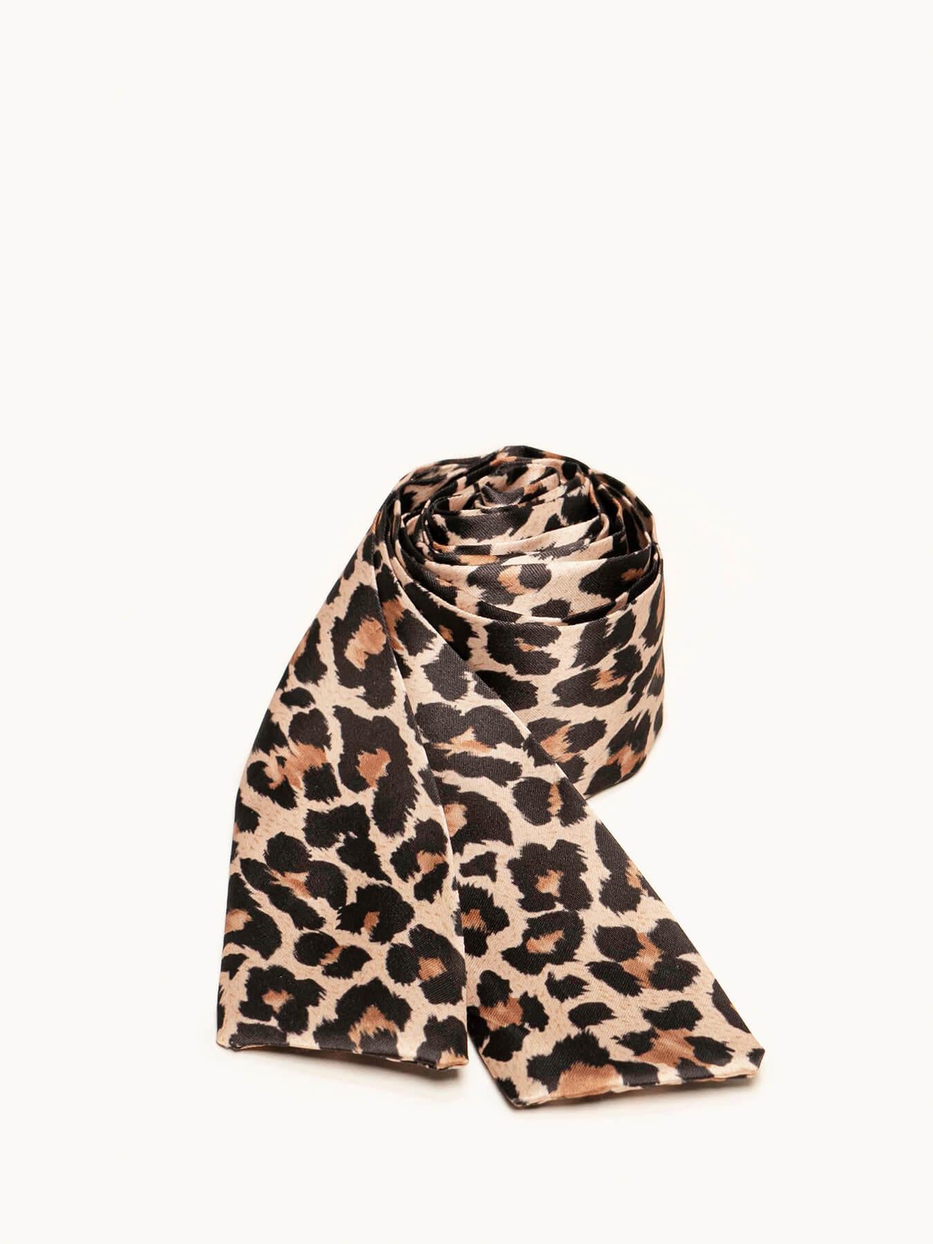 Pañuelo estampado de leopardo color arena