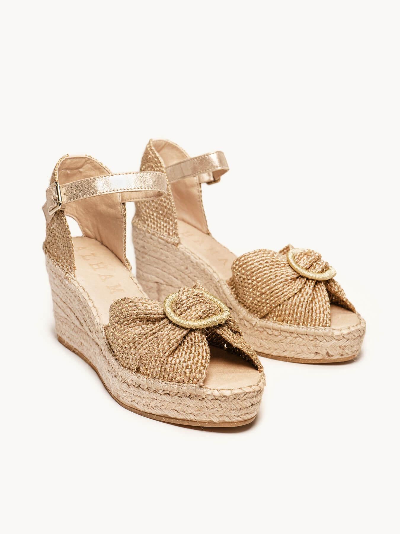 Amapola Cuña Media Plataforma Taloncillo Oro