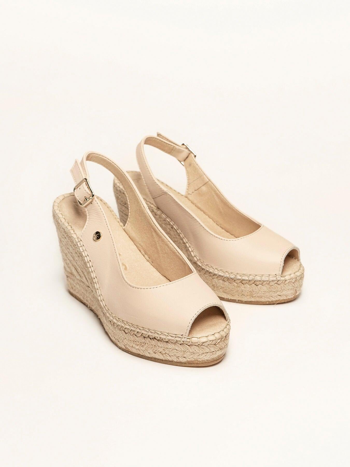 Clavel Cuña Alta Napa Arena