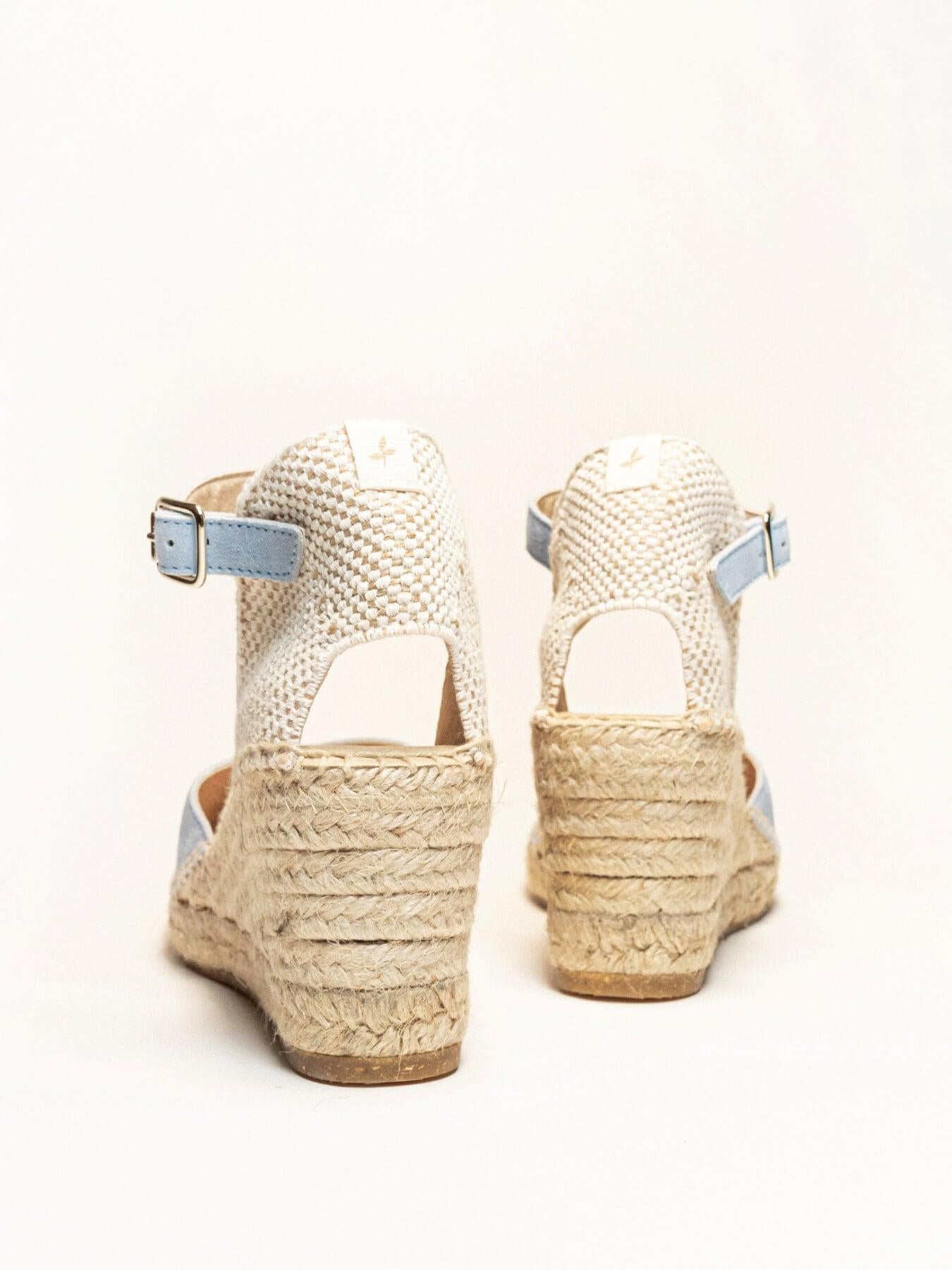 Jara Cuña Media Ante Azul Claro