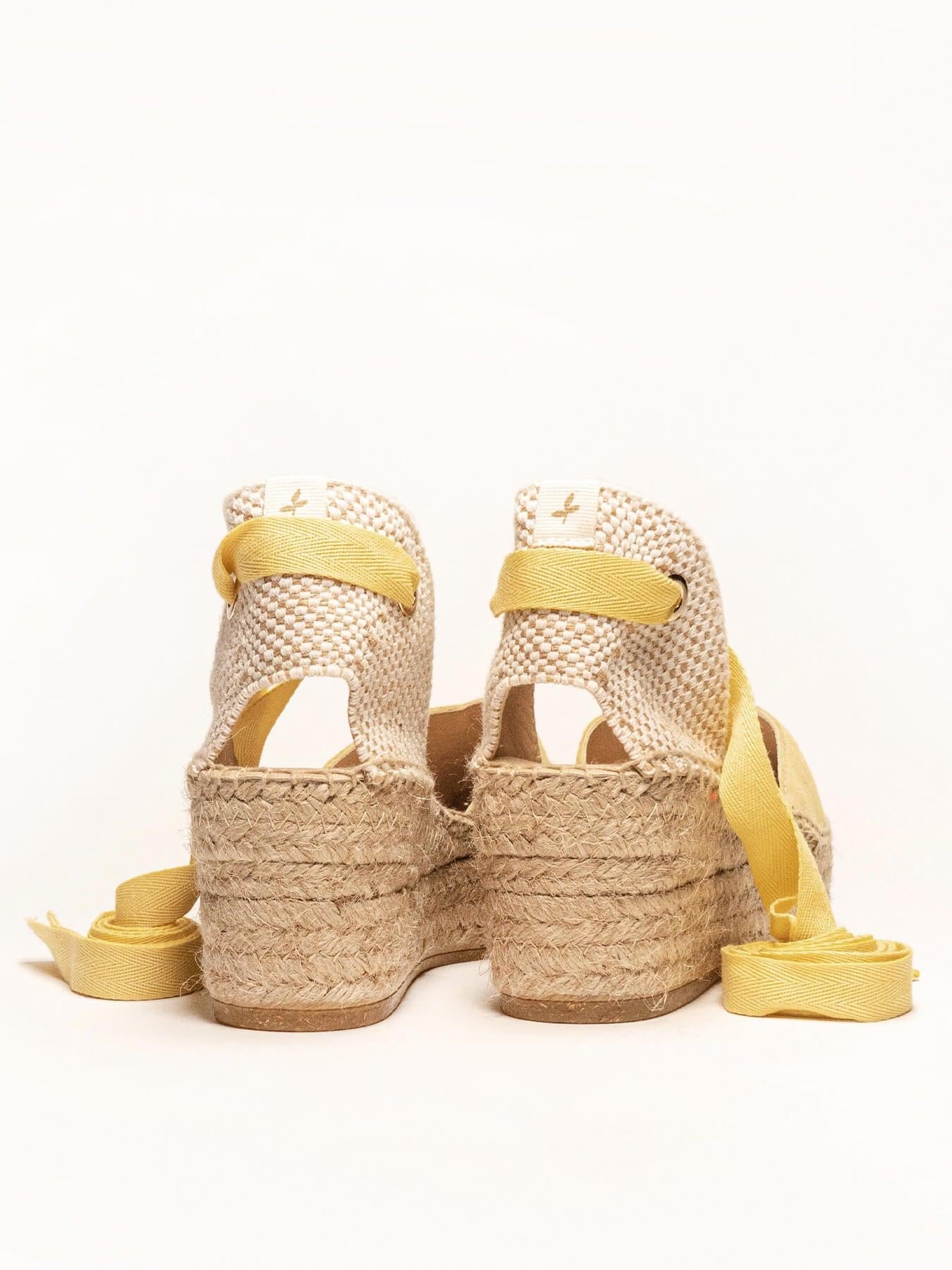 Romero Plataforma Ante Amarillo