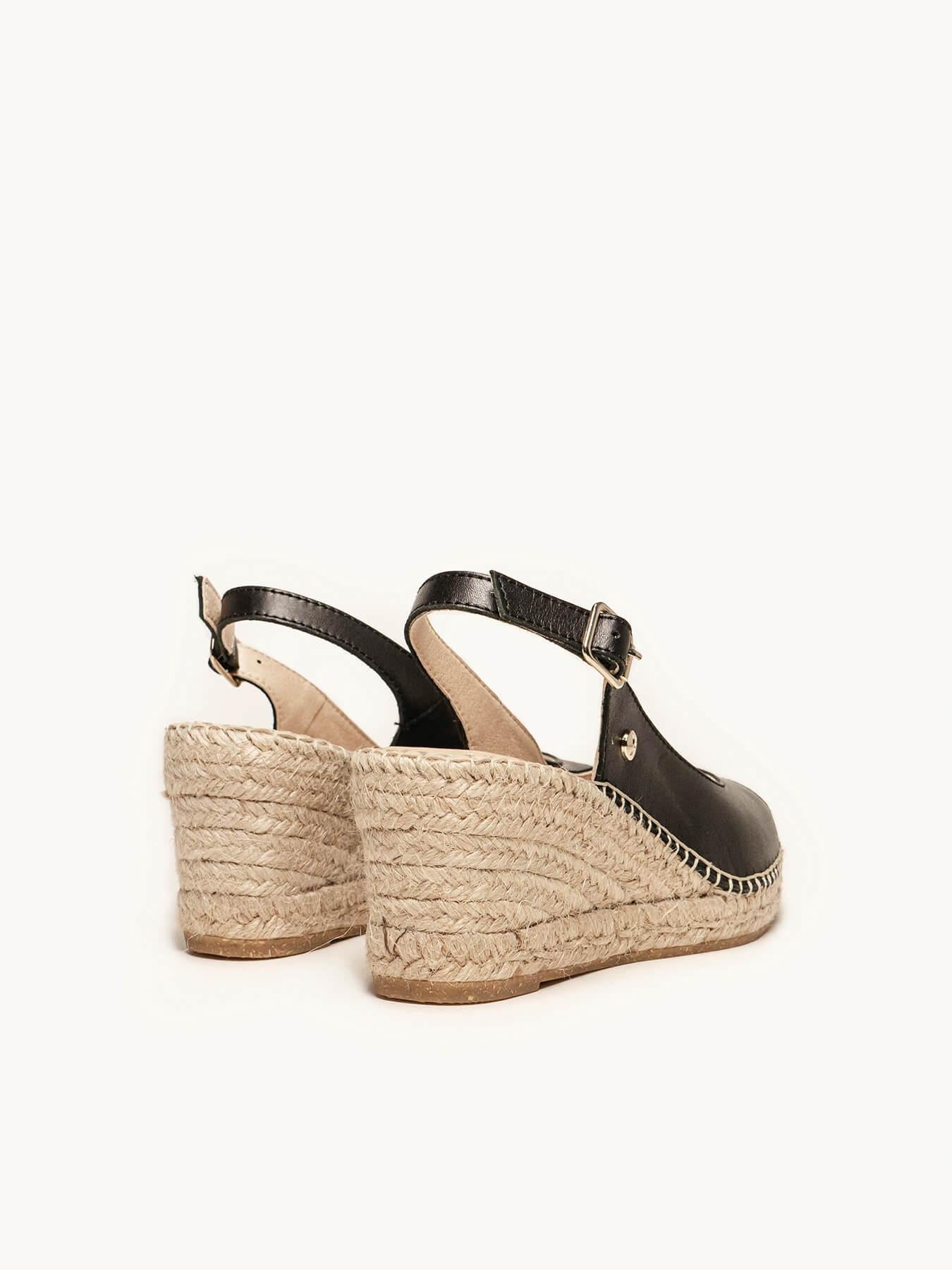 Clavel Cuña Media Napa Negro