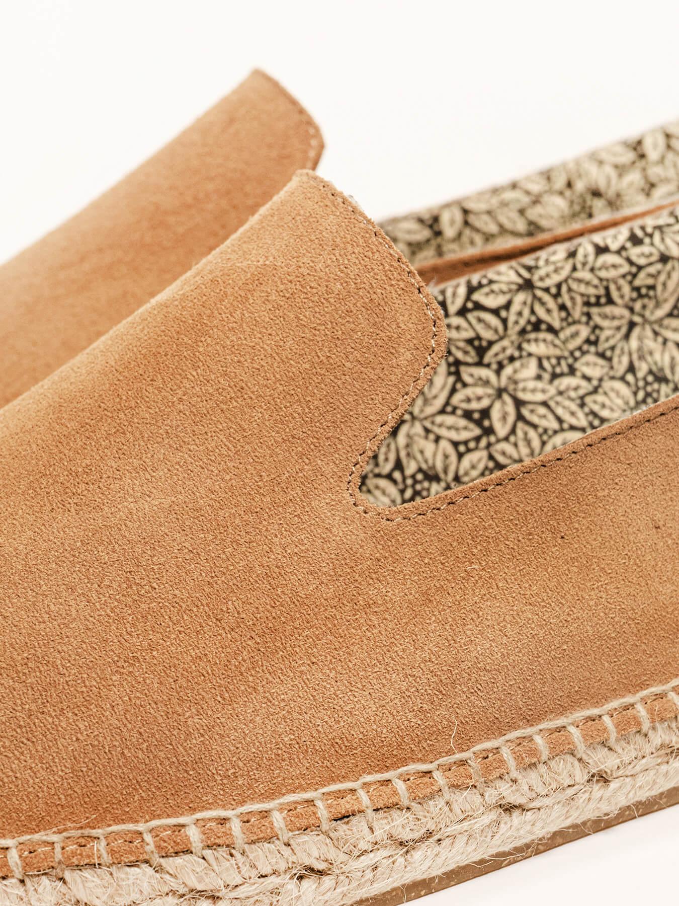 Jacinto Serraje Marrón Claro