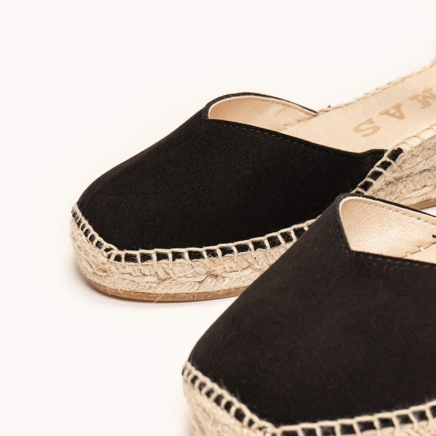 Jara Cuña Baja Ante Negro