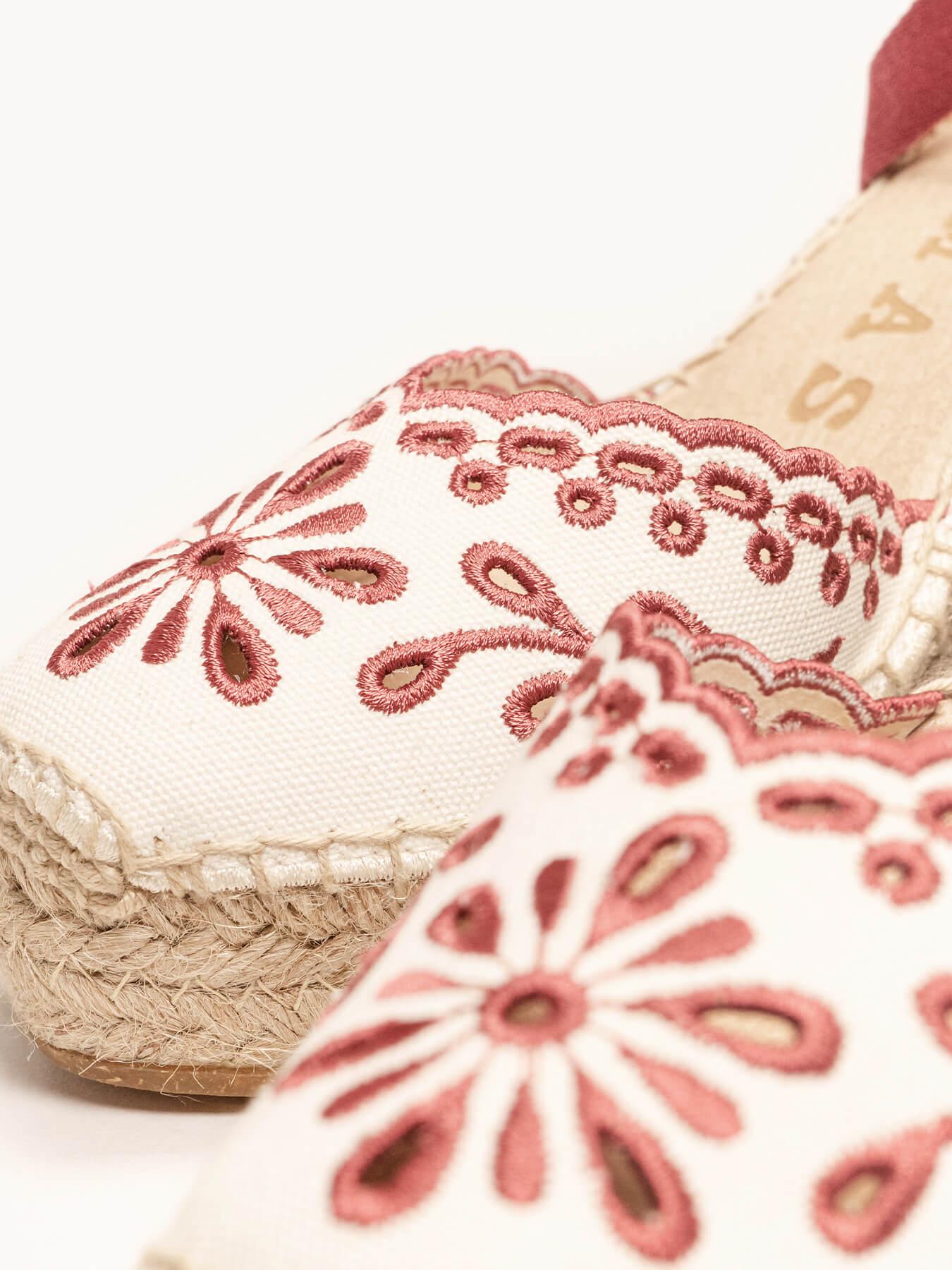 Romero Cuña Alta Lona Bordada Granate