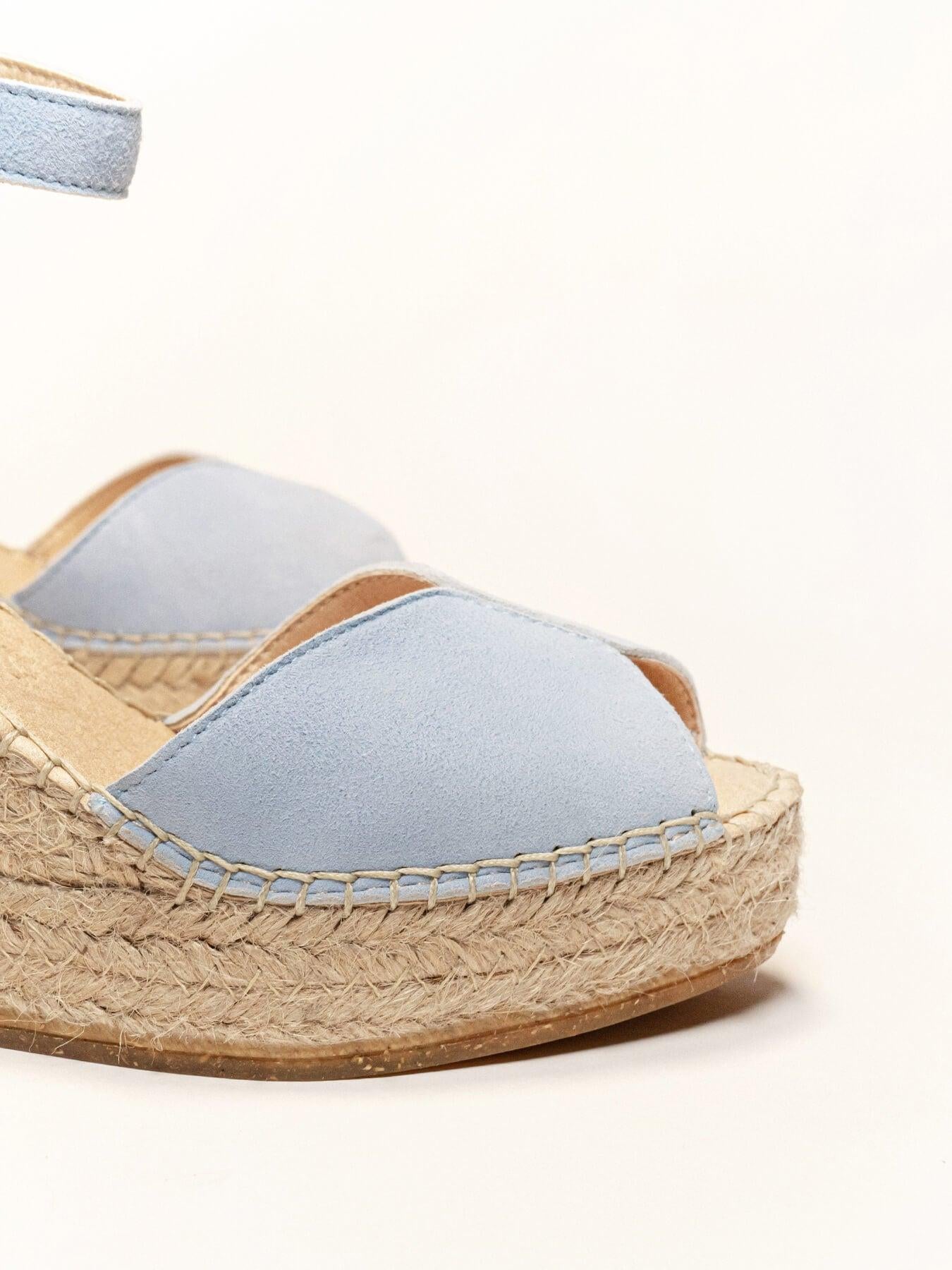 Alelí Cuña Alta Ante Azul Claro