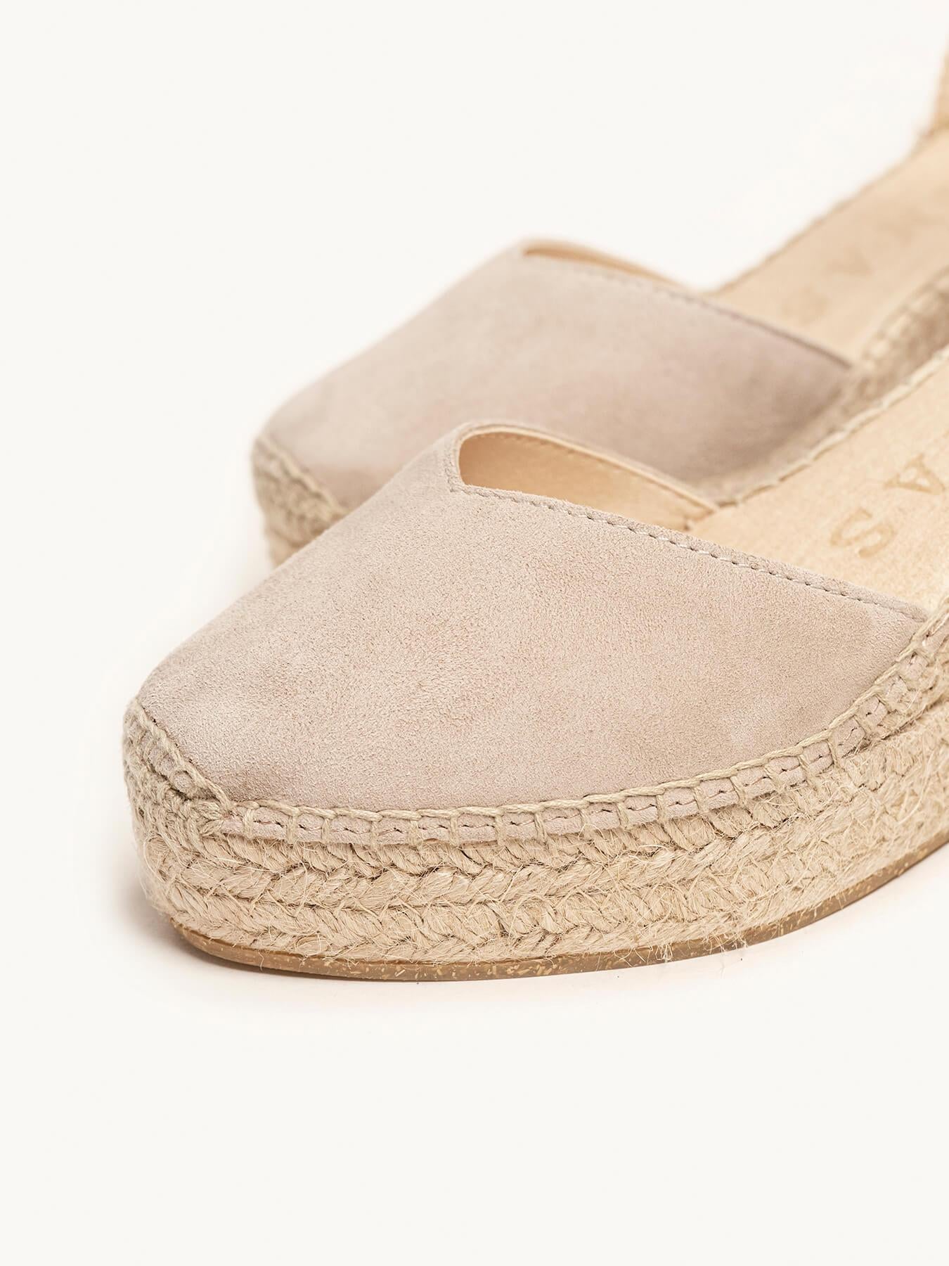 Jara Cuña Media Plataforma Ante Piedra