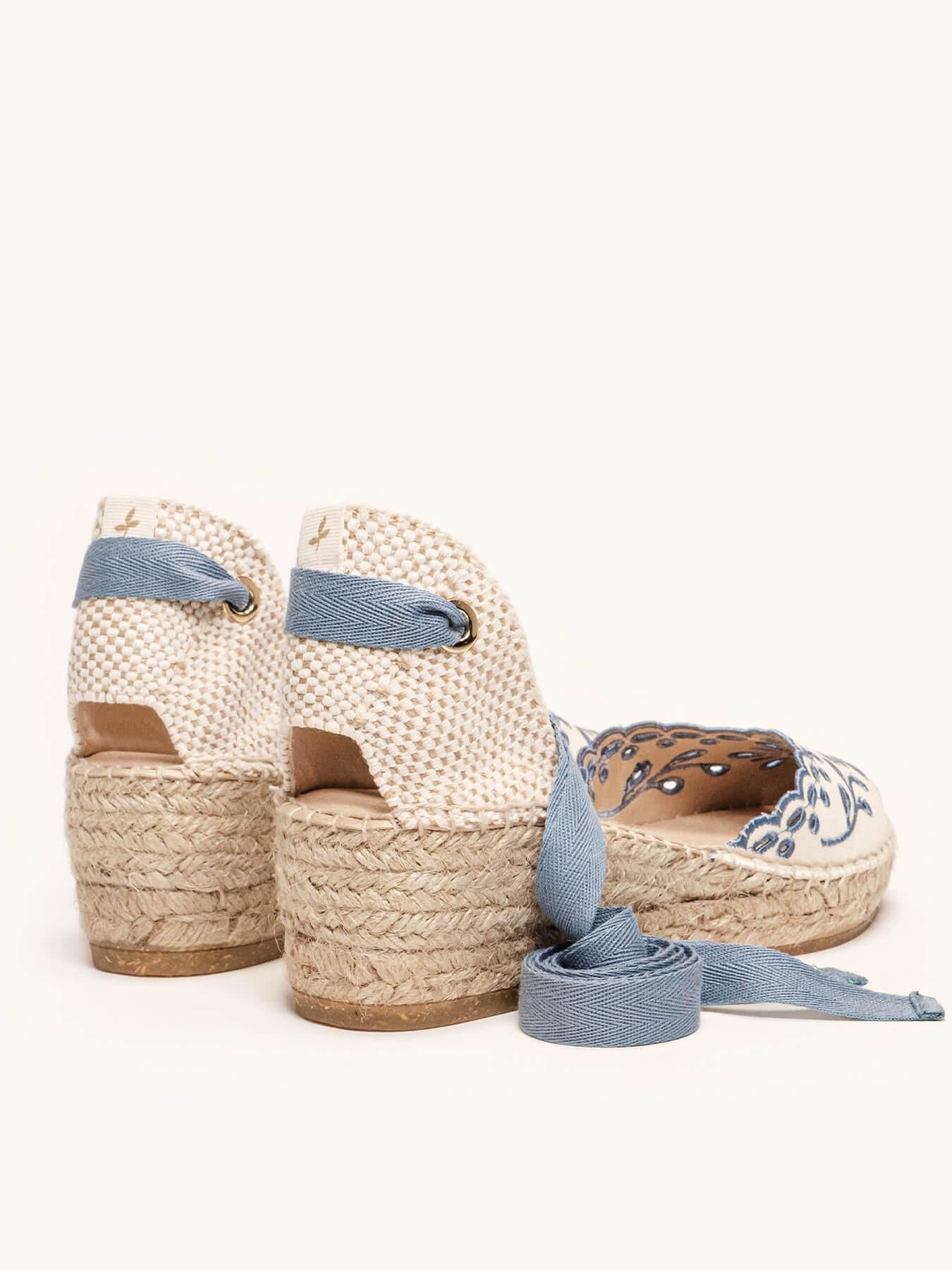 Romero Cuña Baja Lona Bordada Azul