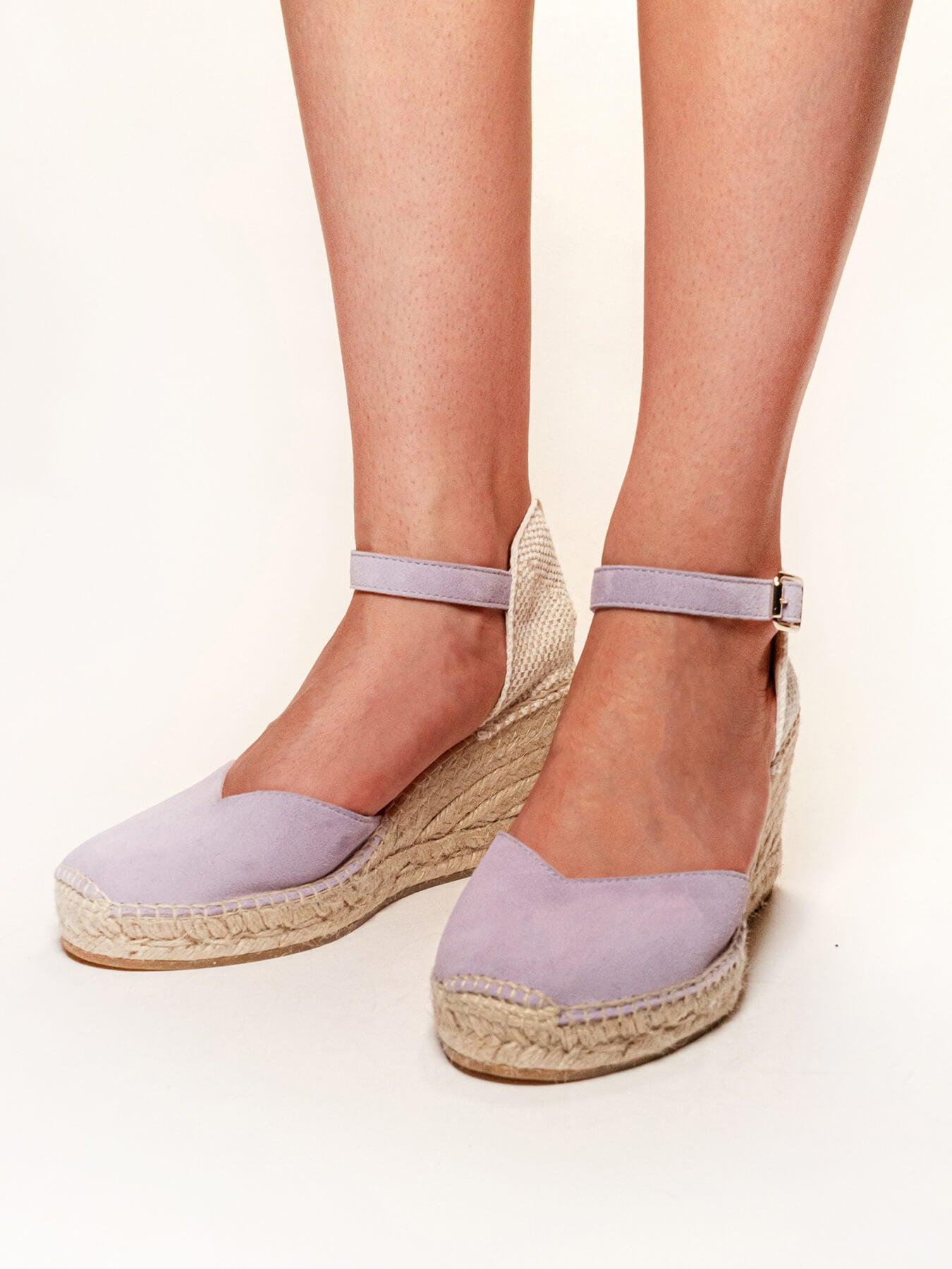 Jara Cuña Media Ante Lila